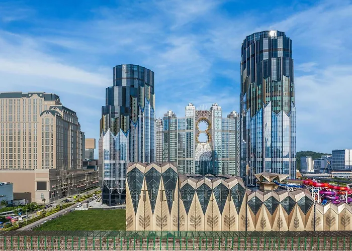 W - Macau
