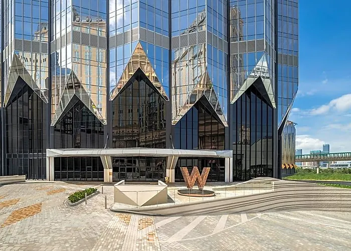 W - Hotel 5*